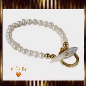 Authentic Tory Burch Natural Freshwater Pearls Bracelet Gold Toggle Closure